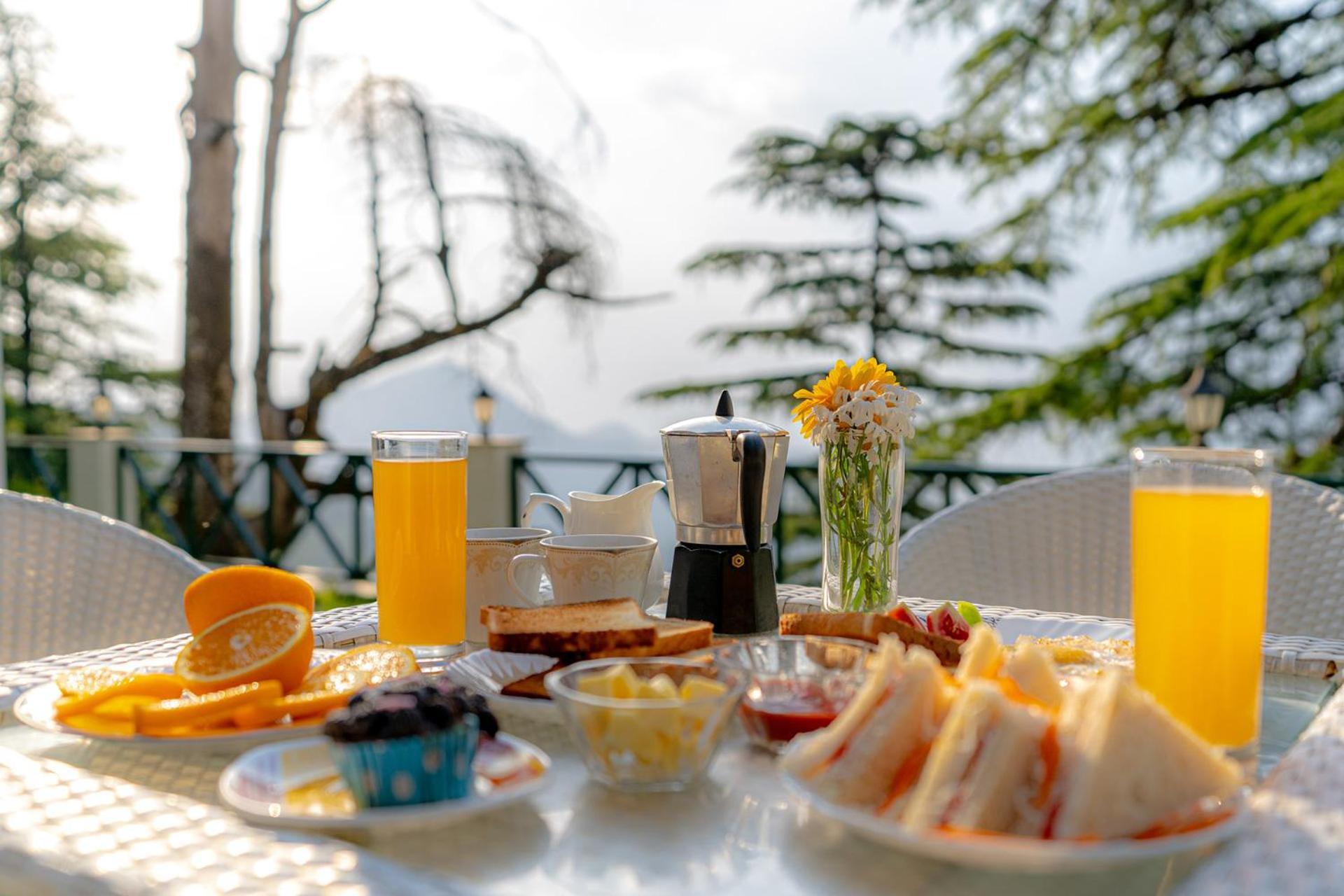 Stayvista Mellow Cottage Scenic View Near Mall Road Mussoorie Esterno foto
